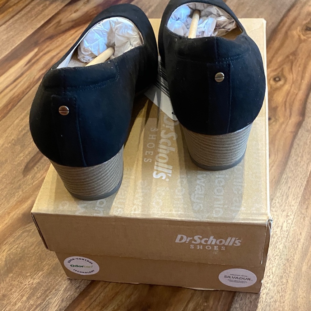 Dr. Scholl's Women's Black Flats - Picture 4 of 6